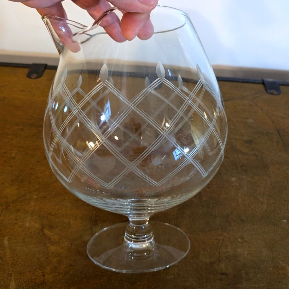💰SALE 💰 Vintage Etched Glass Brandy Snifter With Spout